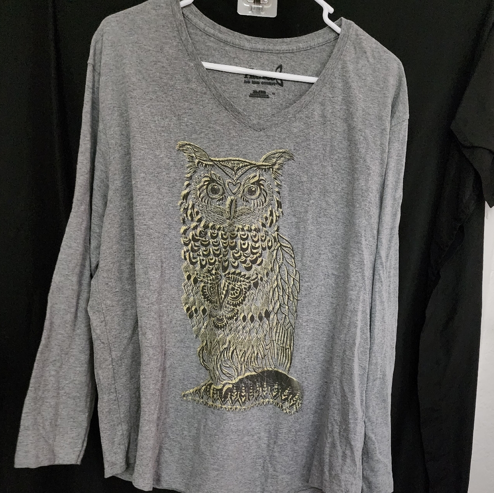 Grey long sleeve with owl size extra large.